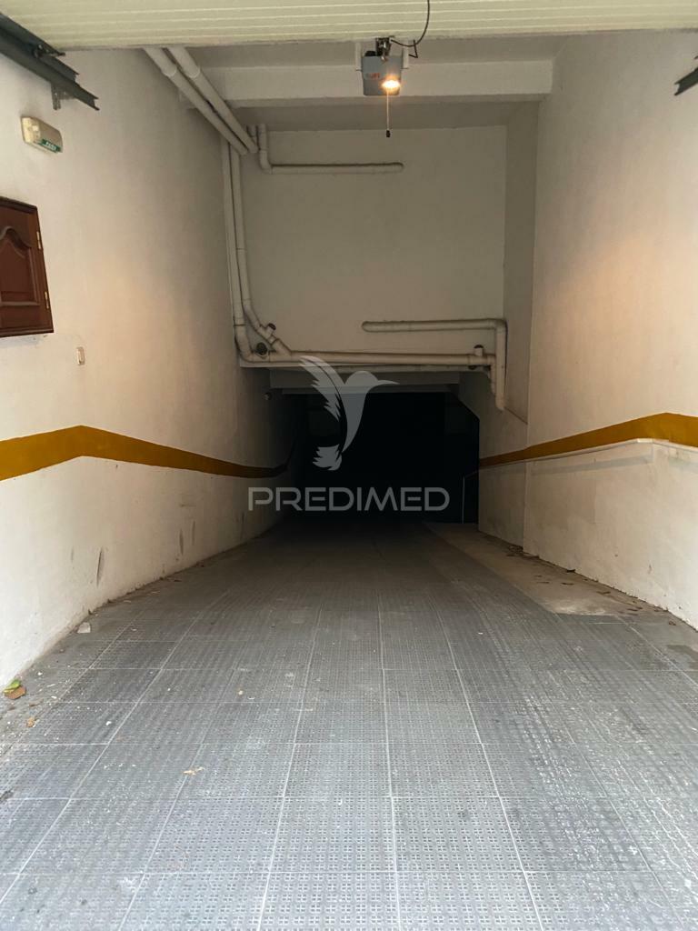Garagem de 42m2 na castanheira do ribatejo