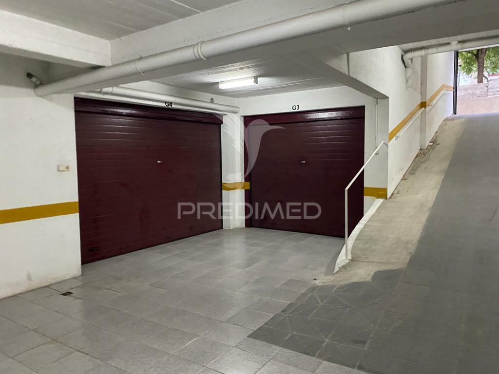 Garagem de 42m2 na castanheira do ribatejo