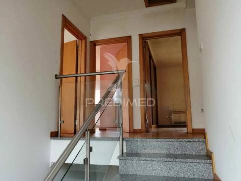 Moradia isolada t4