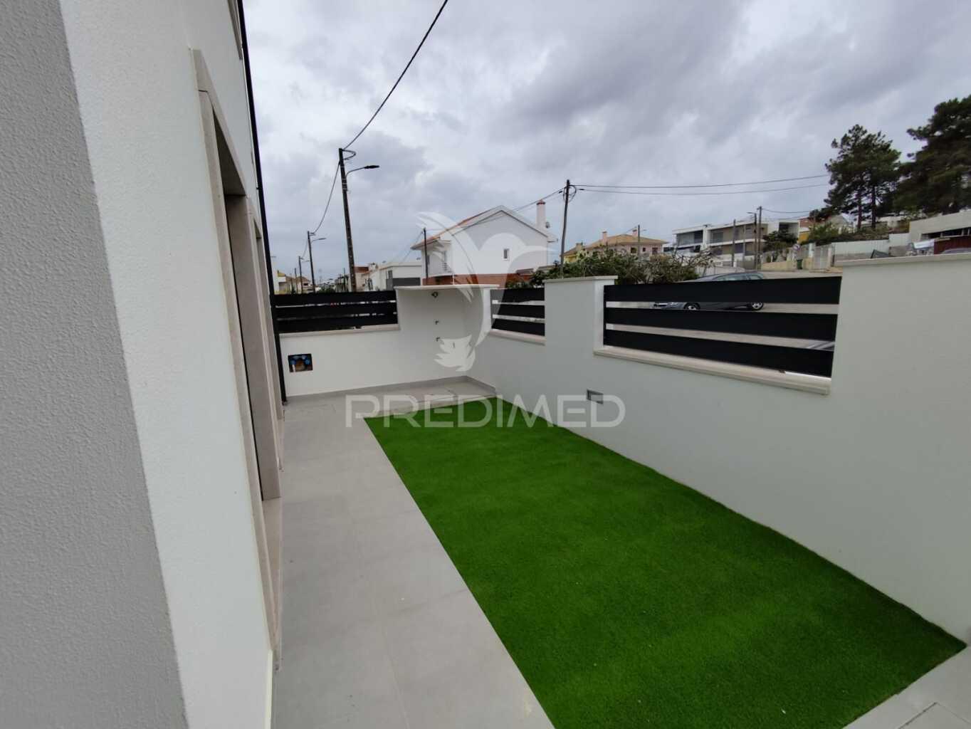 Moradia nova t4 com garagem pinhal conde da cunha