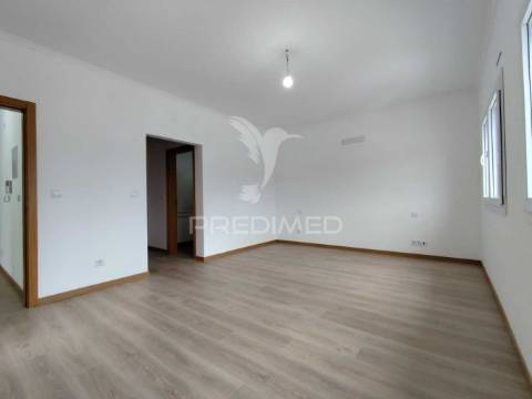 Moradia nova t4 com garagem pinhal conde da cunha