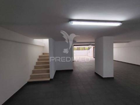 Moradia nova t4 com garagem pinhal conde da cunha