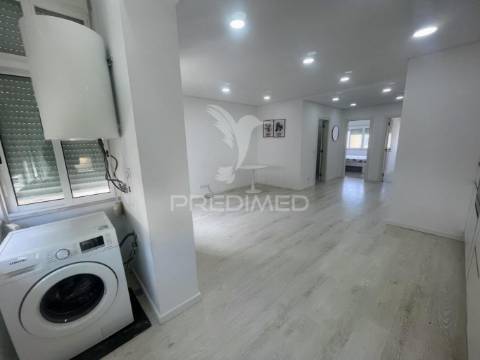 Apartamento t2 - remodelado -  centro do barreiro