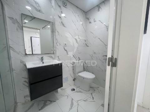 Apartamento t2 - remodelado -  centro do barreiro