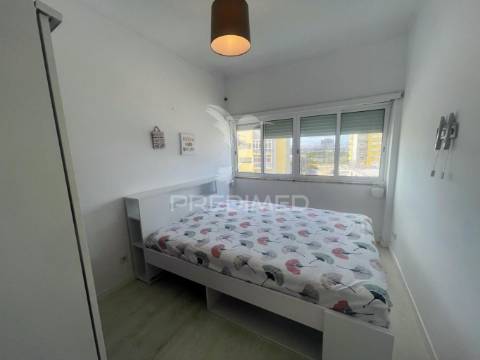 Apartamento t2 - remodelado -  centro do barreiro