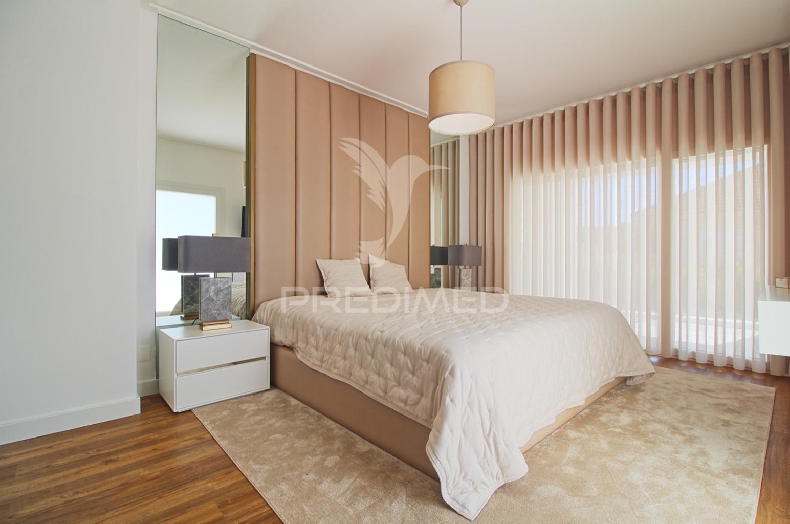 Luxuosa casa t5 nas quintinhas – o refúgio dos seus sonhos!