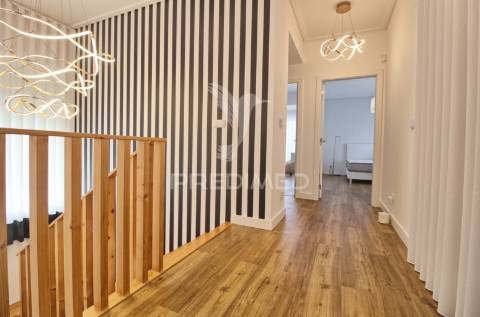 Luxuosa casa t5 nas quintinhas – o refúgio dos seus sonhos!