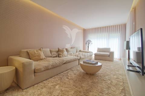 Luxuosa casa t5 nas quintinhas – o refúgio dos seus sonhos!