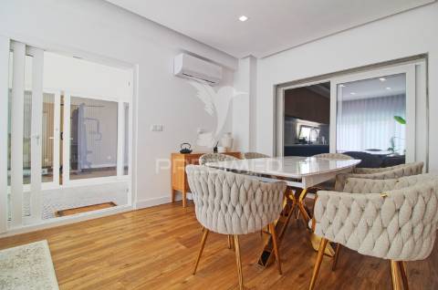 Luxuosa casa t5 nas quintinhas – o refúgio dos seus sonhos!