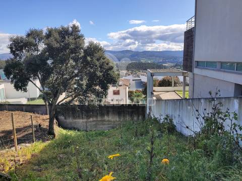 Terreno moreira de cônegos