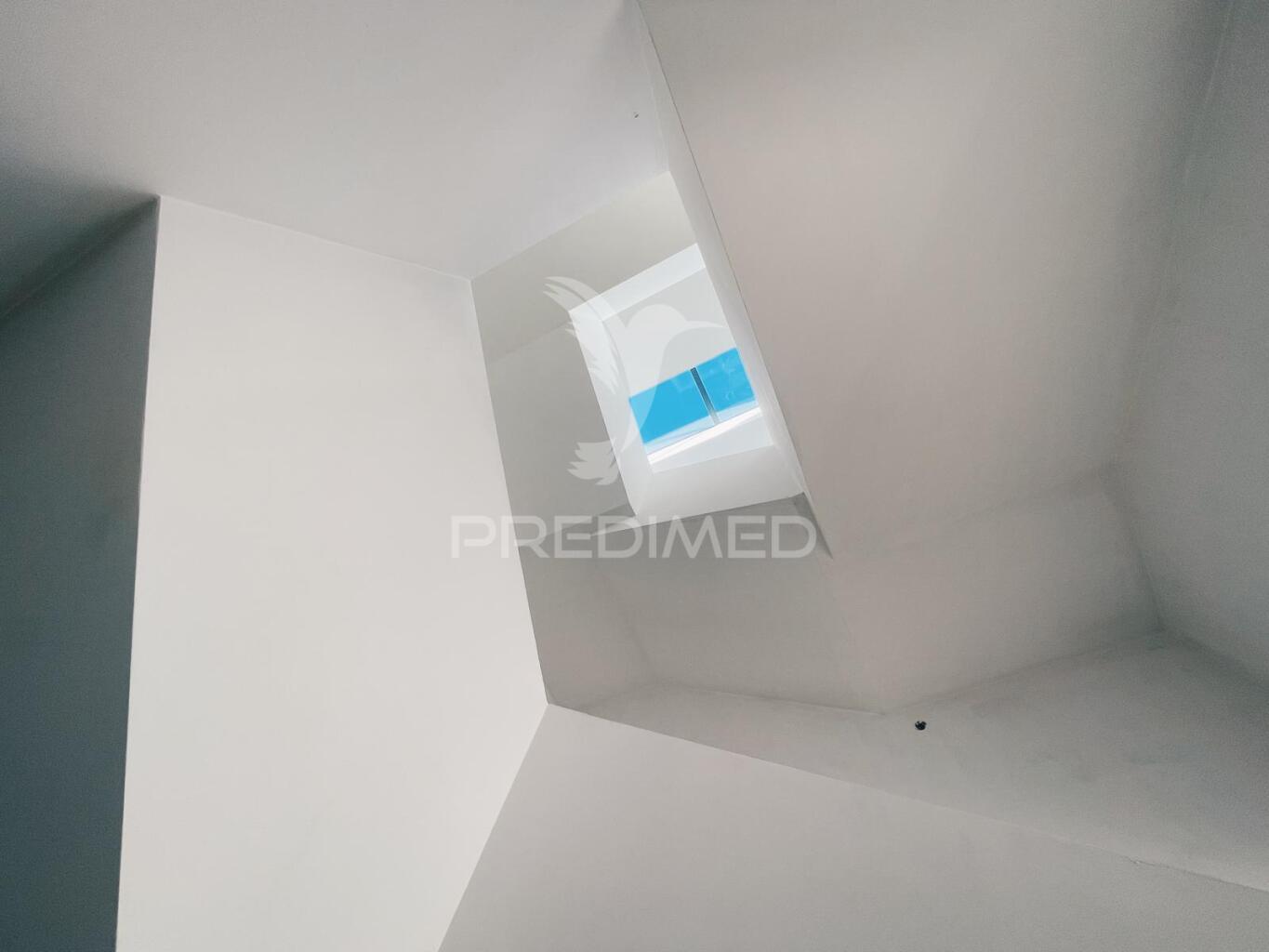 Moradia t4 em construção