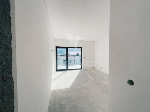 Moradia t4 em construção