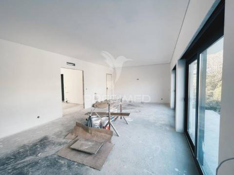 Moradia t4 em construção