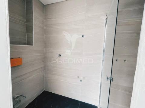 Moradia t4 em construção