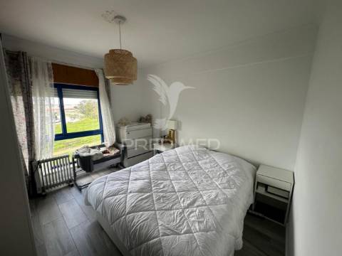 Apartamento t3 com arrecadação e garagem na  quinta do anjo