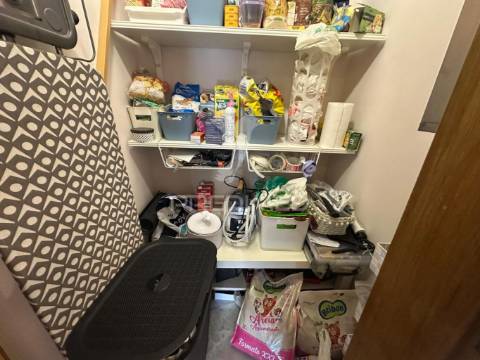 Apartamento t3 com arrecadação e garagem na  quinta do anjo