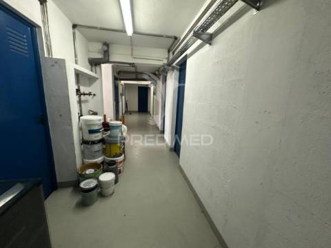 Apartamento t3 com arrecadação e garagem na  quinta do anjo