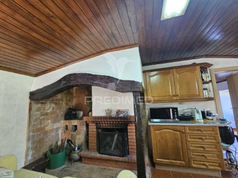 Charmosa moradia renovada