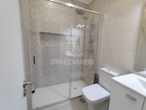 Apartamento t3 para arrendamento em lisboa