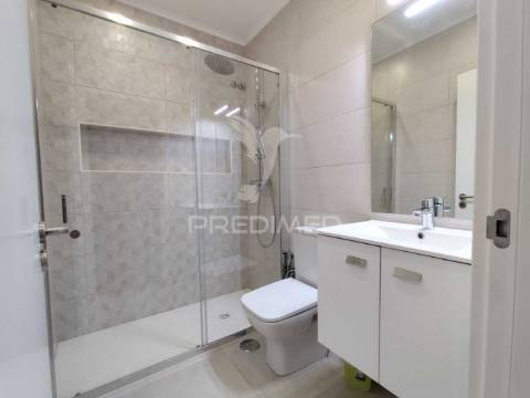 Apartamento t3 para arrendamento em lisboa