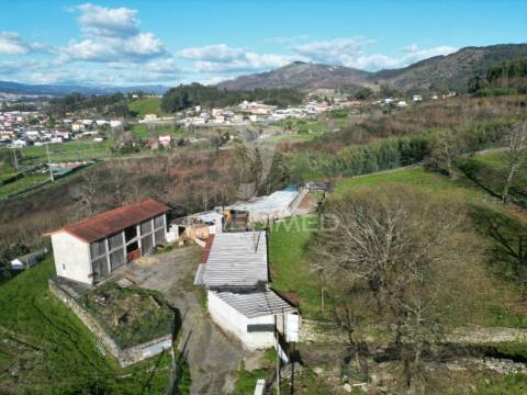 Quinta com 11 hectares, em guimarães