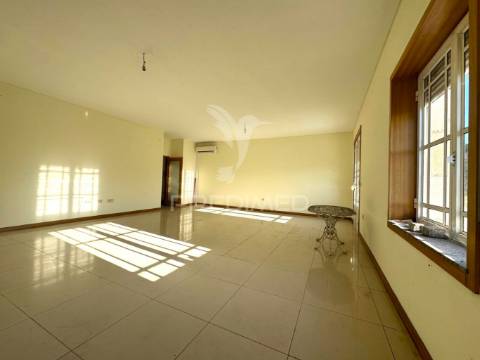 Quinta com 11 hectares, em guimarães