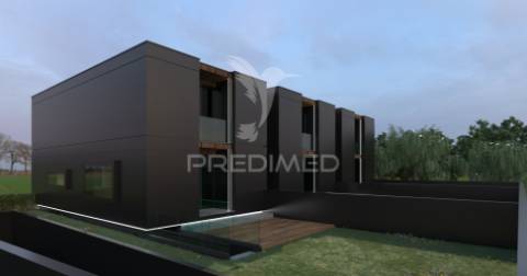 Moradia em banda , empreendimento em tebosa, braga