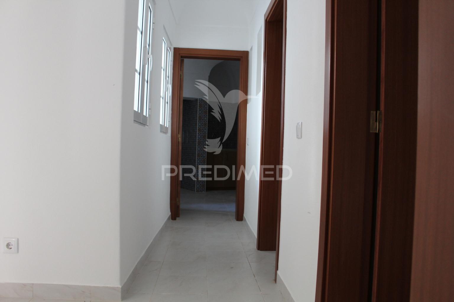Moradia t2 em redondo