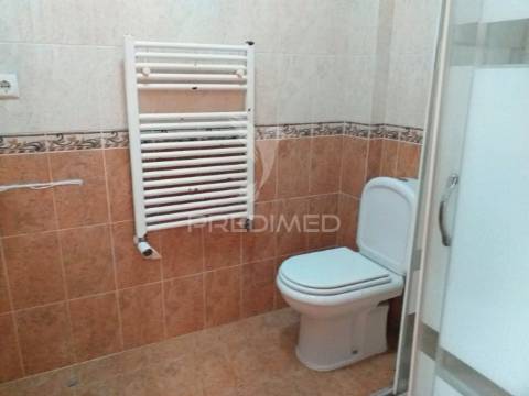 Moradia t4 com garagem bombarral - leiria