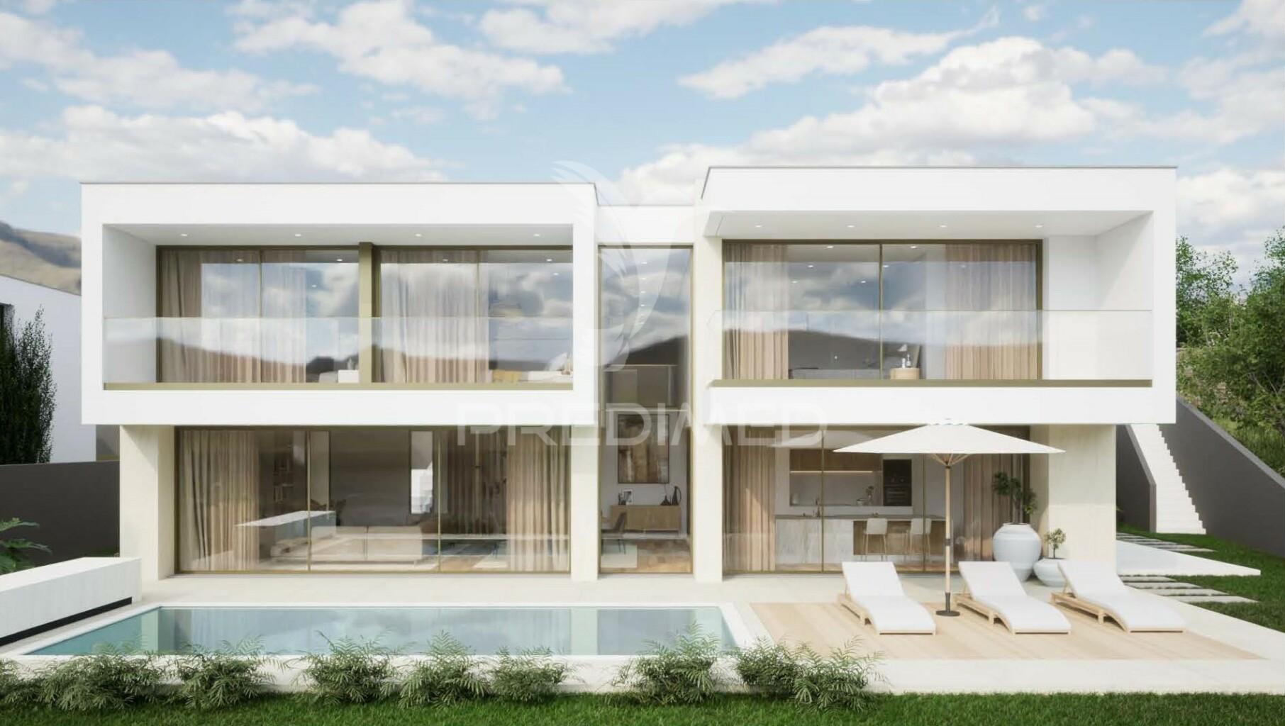 Moradia 3 suítes piscina e localização privilegiada!