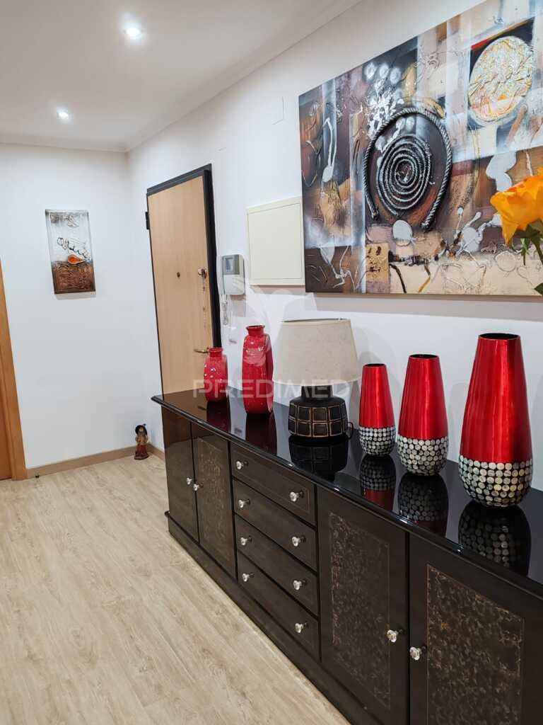 Apartamento t2 + 1