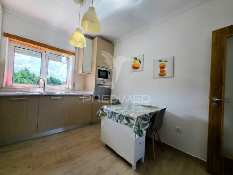 Apartamento t2 com garagem em salir do porto