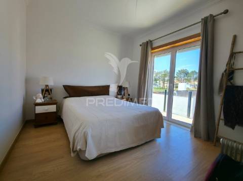 Apartamento t2 com garagem em salir do porto