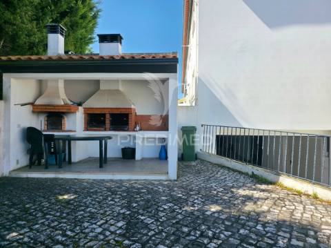Apartamento t2 com garagem em salir do porto