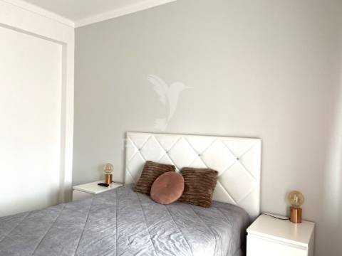 Apartamento t2 renovado em setúbal
