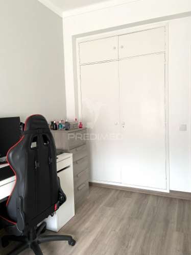 Apartamento t2 renovado em setúbal