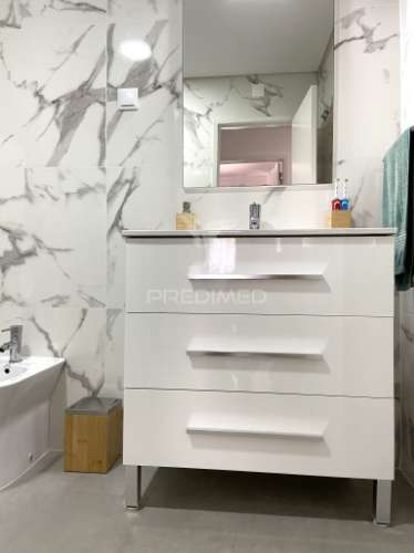 Apartamento t2 renovado em setúbal