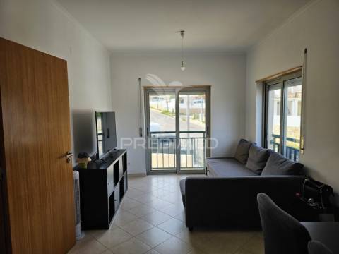 Apartamento t1 em alcantarilha para alugar ao ano