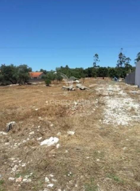 Lote de terreno para construção industrial em turquel