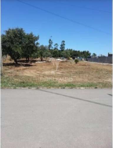Lote de terreno para construção industrial em turquel