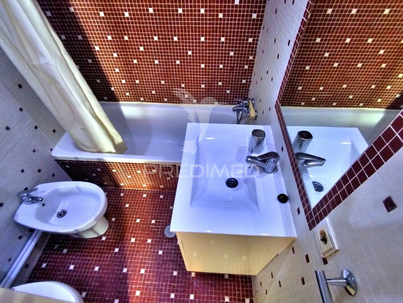 Apartamento t2 com vista mar e piscina - montechoro