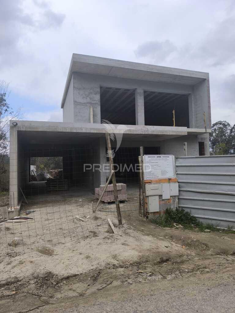 Encontre o seu espaço...fantástica moradia nova,