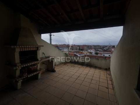 Apartamento t2+3