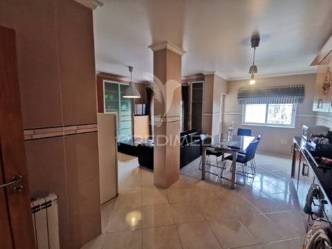 Apartamento t2+3