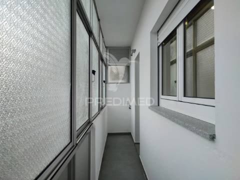 Apartamento t3 junto à câmara de gaia - arrendamento