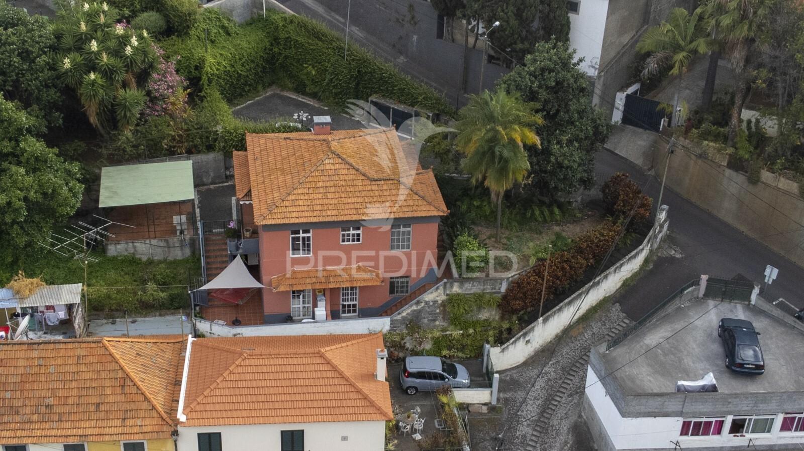 Moradia t3 nos barreiros com (1080m2) de terreno