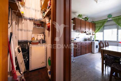 Vende se t3 ocupado montalvão/ setúbal 145000€  ocupado