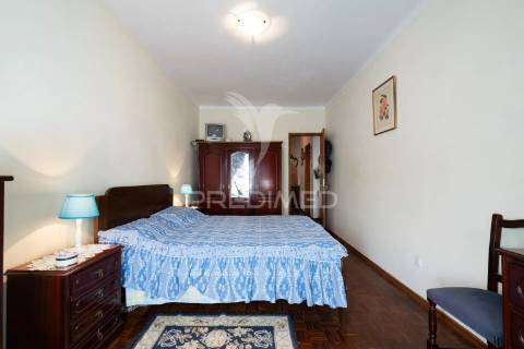Vende se t3 ocupado montalvão/ setúbal 145000€  ocupado