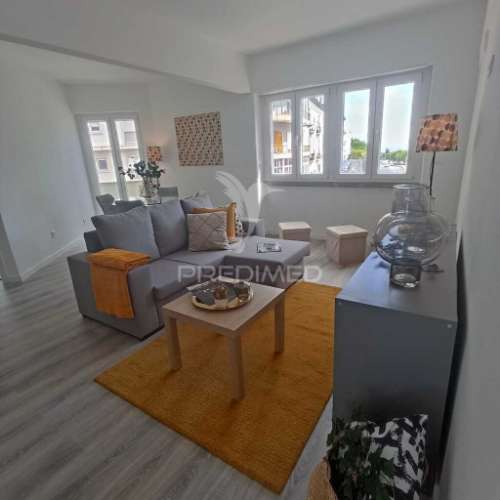 Apartamento t4 - benfica