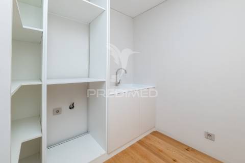 Moradia de sonho com piscina e acabamentos de luxo